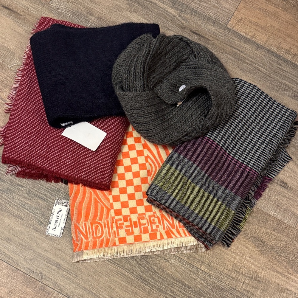 Five Stylish Women’s Scarf Collection